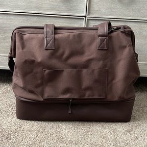 NWT Beis Weekender Bag